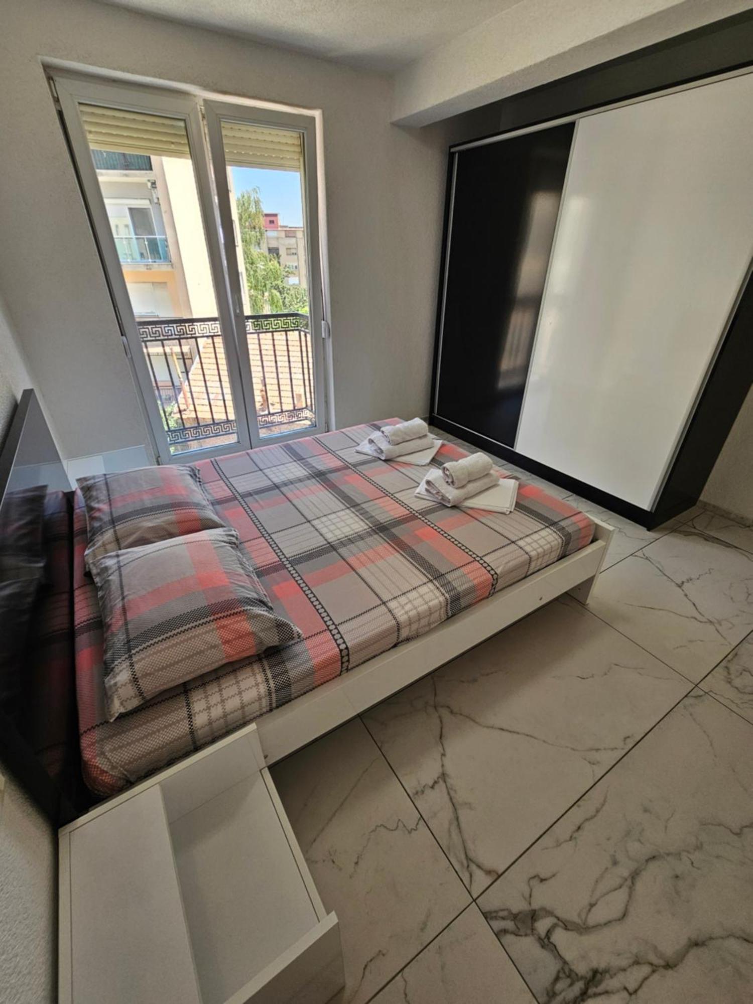 Xxl Apartments City Centar Bitola Bagian luar foto